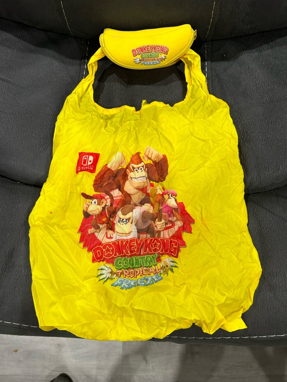 Nintendo switch; Donkey Kong Country; Tropical freeze - small bag!